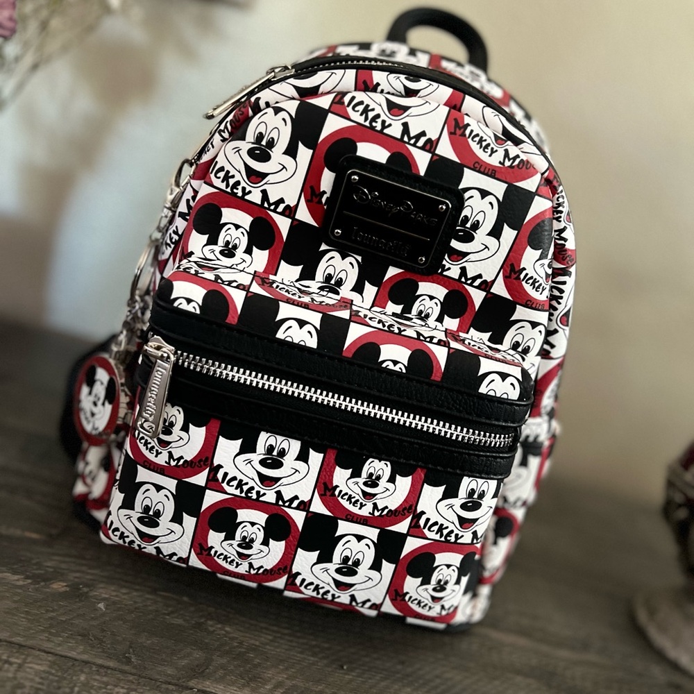 Loungefly Mickey Mouse Backpack/Wallet - Picture 3 of 12